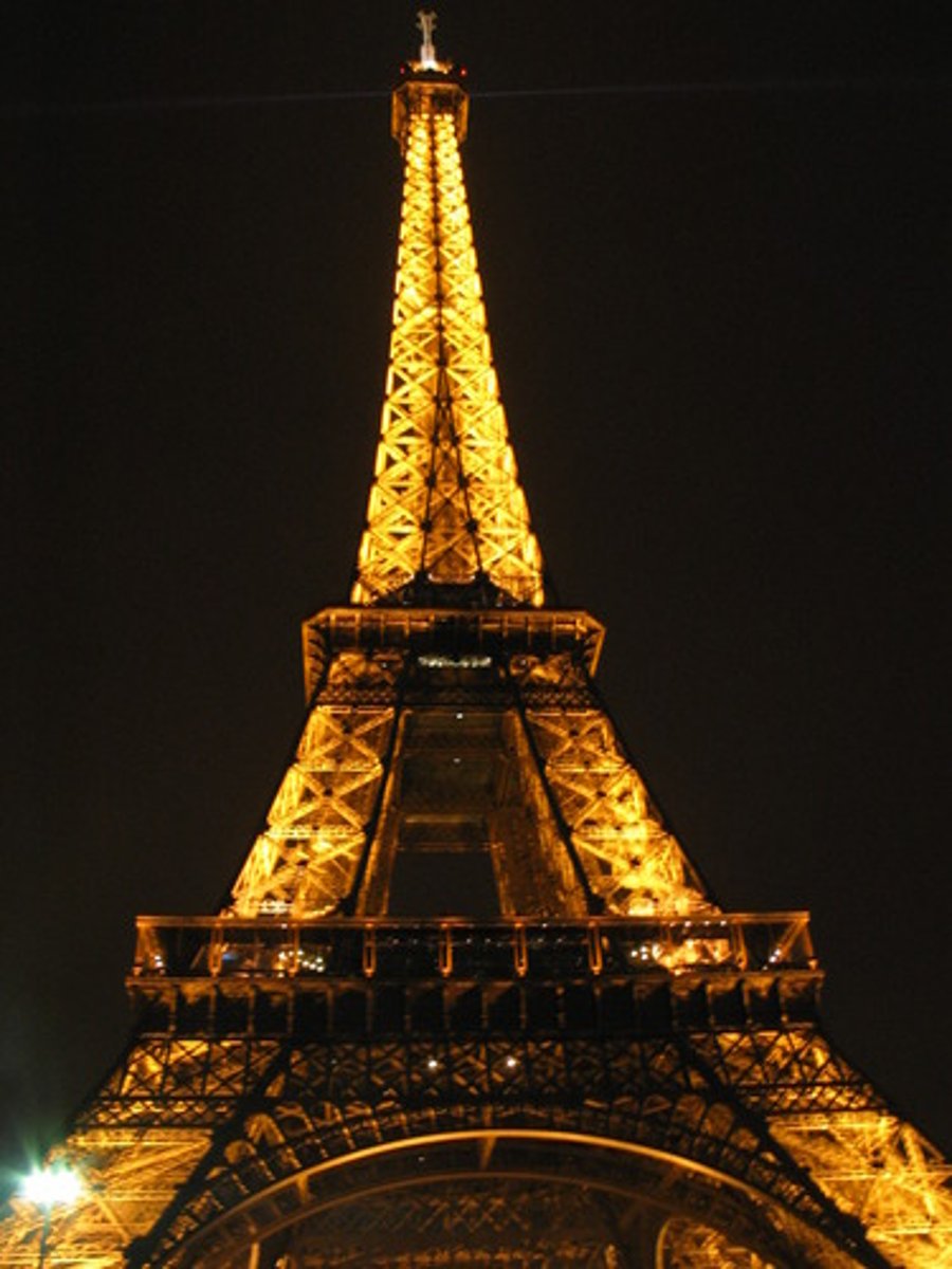 <p>parte muy alta del castillo</p>