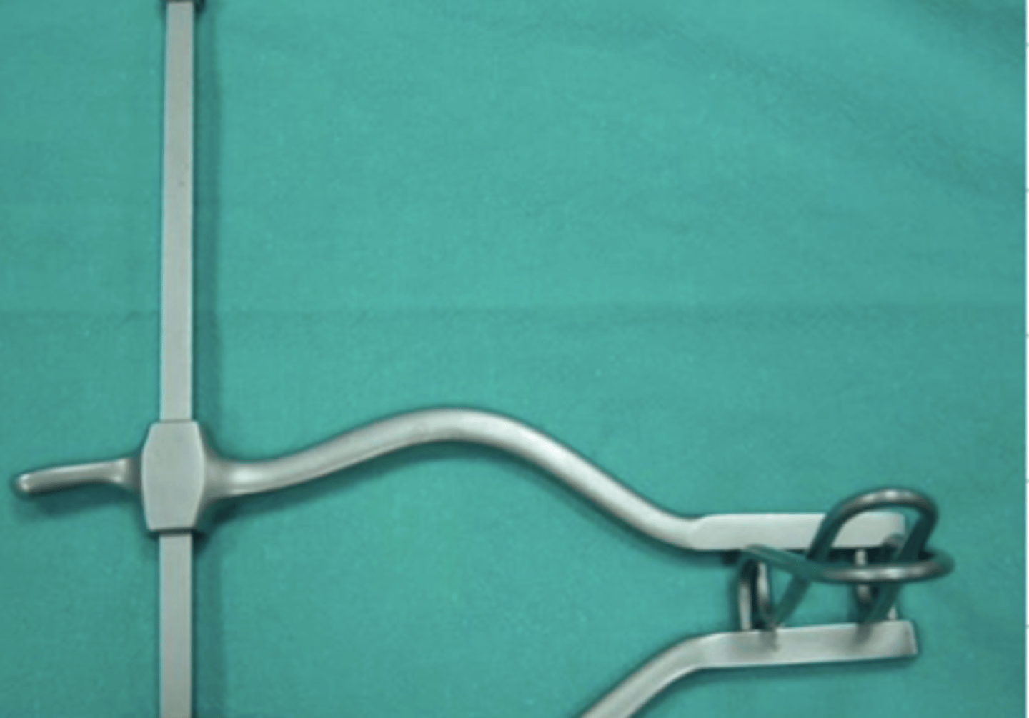 <p>¿para qué se utiliza el retractor gosset?</p>