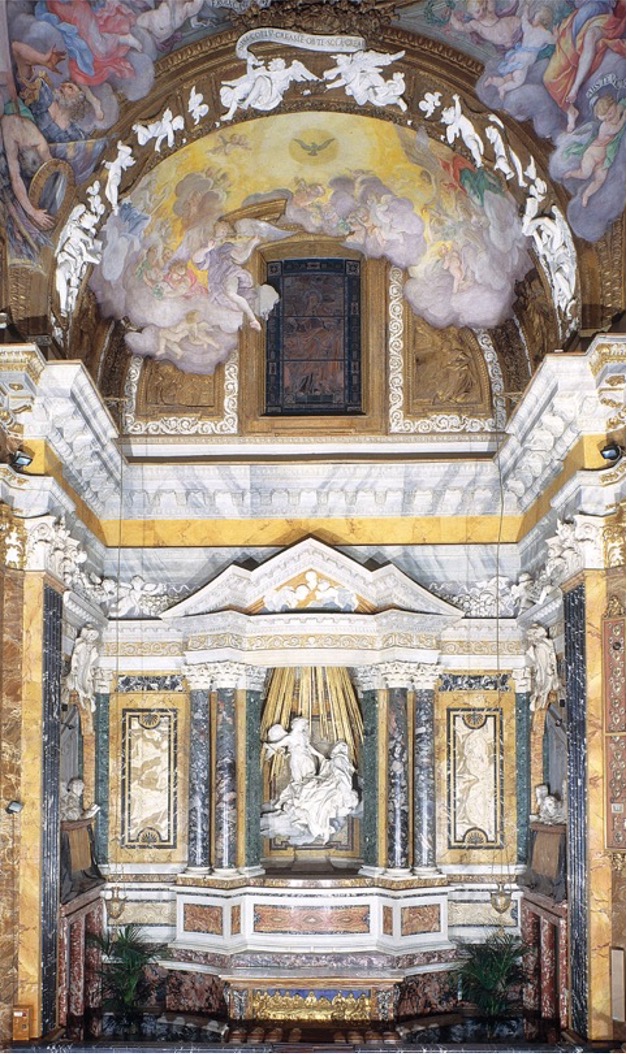 <p>What chapel is this?</p><p></p><p>What is this wall/statue almost displayed as</p>