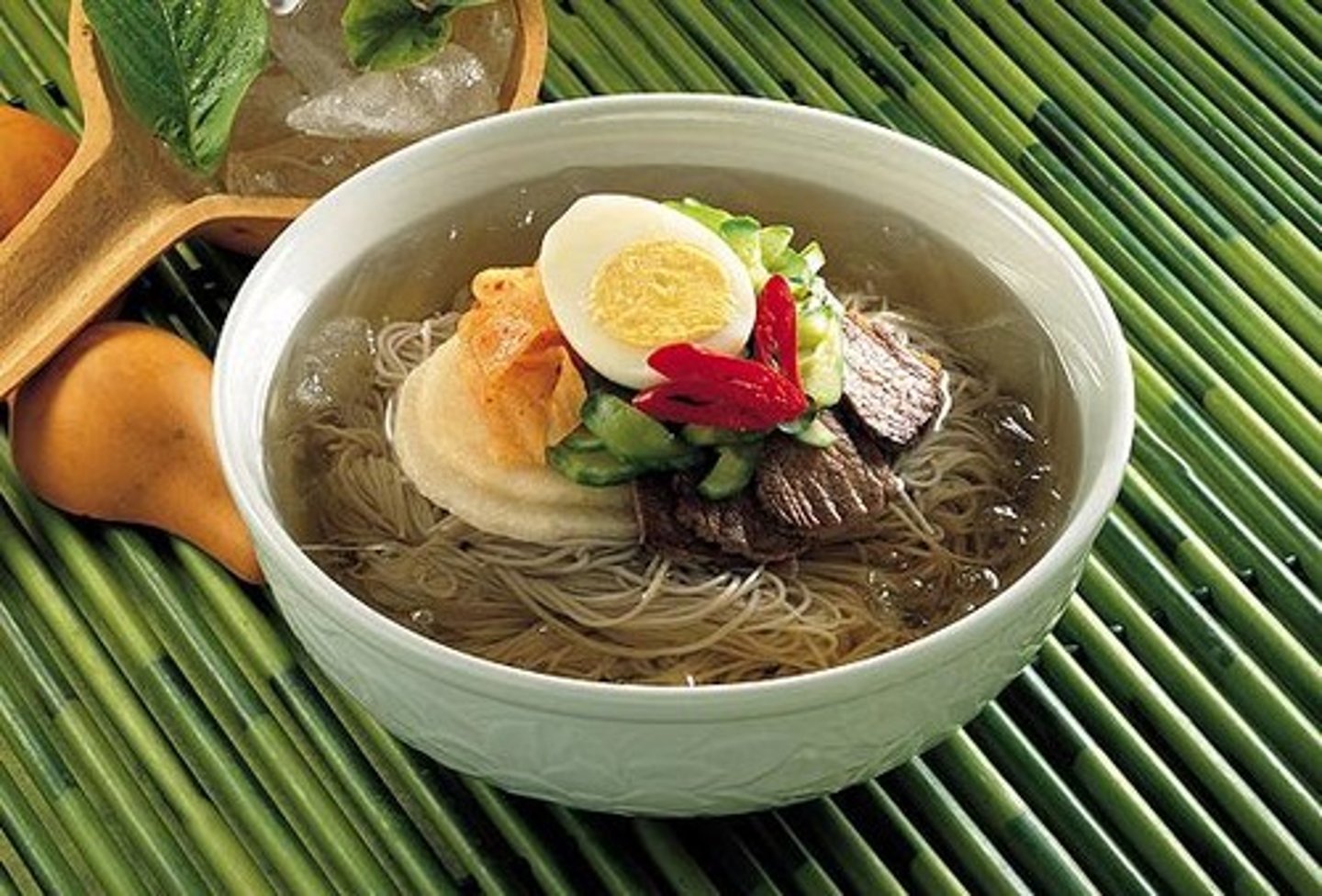 <p>món mì lạnh</p>