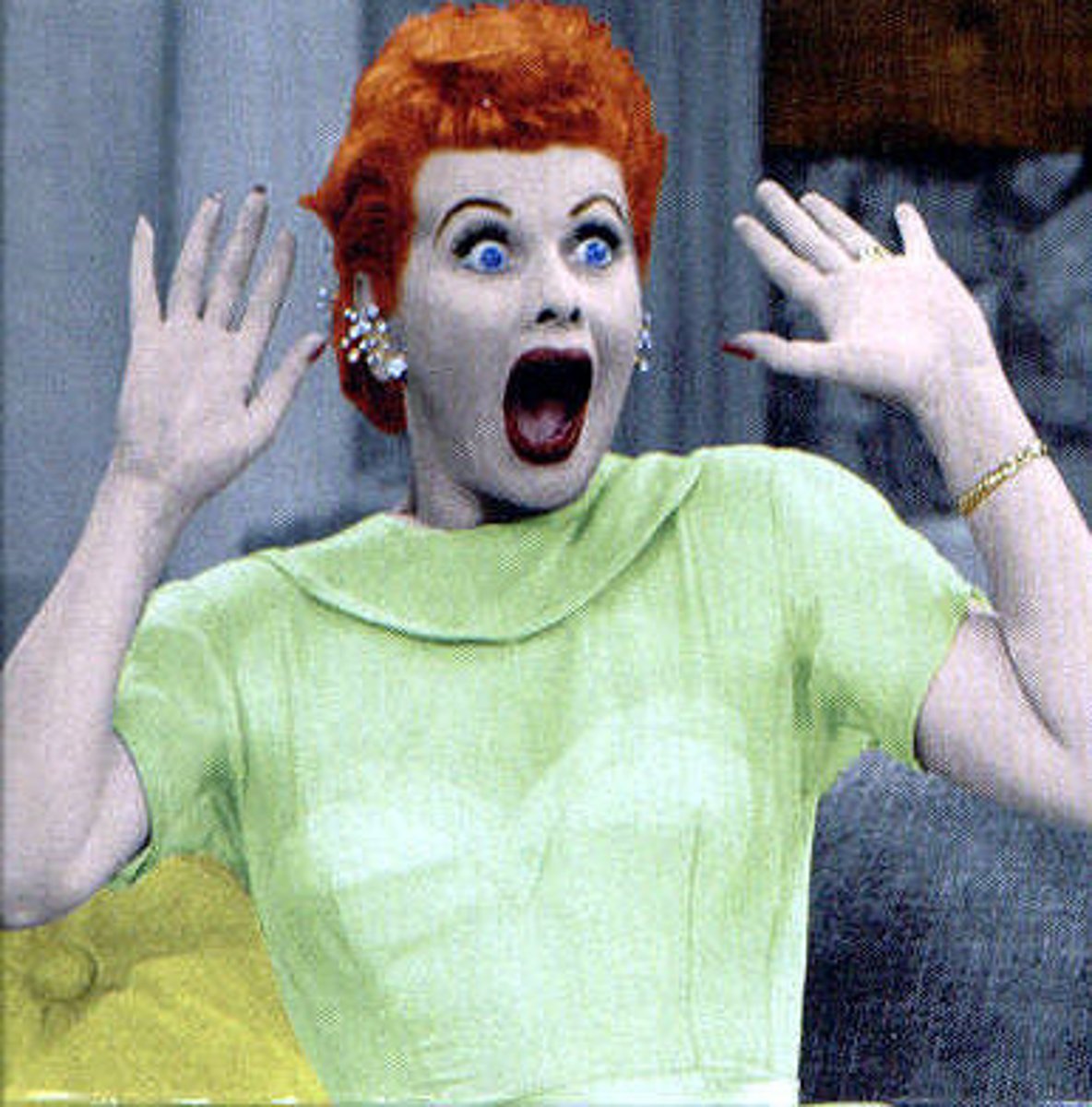 <p>to be surprised (about)</p>