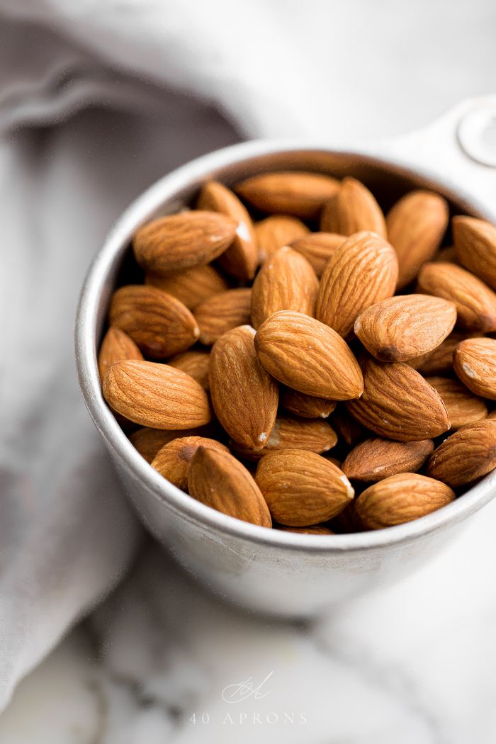 <p>Almond Liqueurs</p>