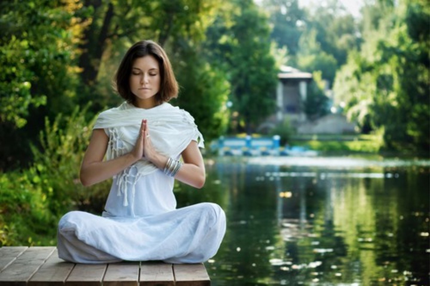 <p>ān jìng quiet; peaceful; calm</p>