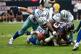 <p>To fumble</p>