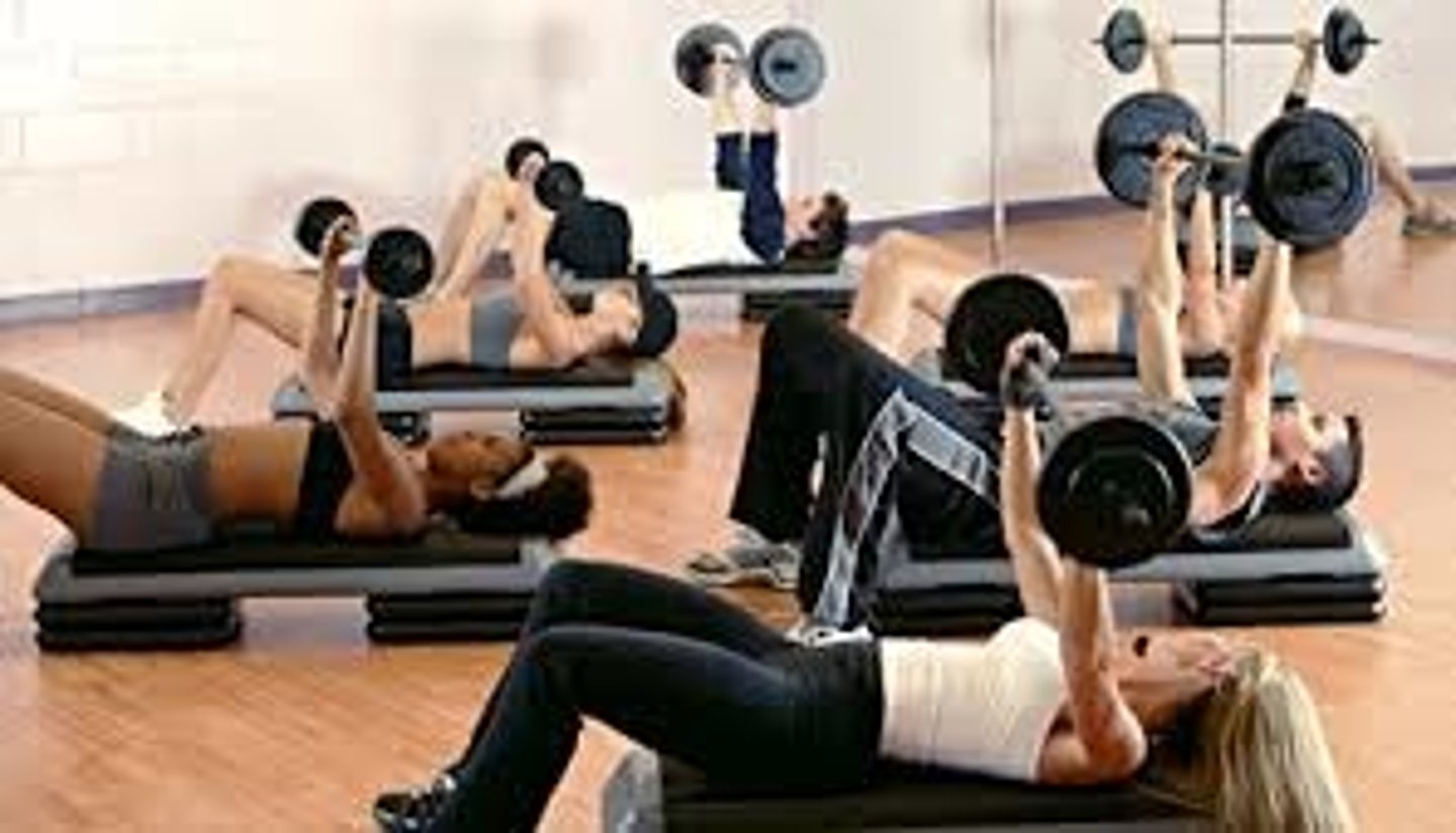 <p>/ɪˈfɛktɪvli/ Một cách hiệu quả</p>