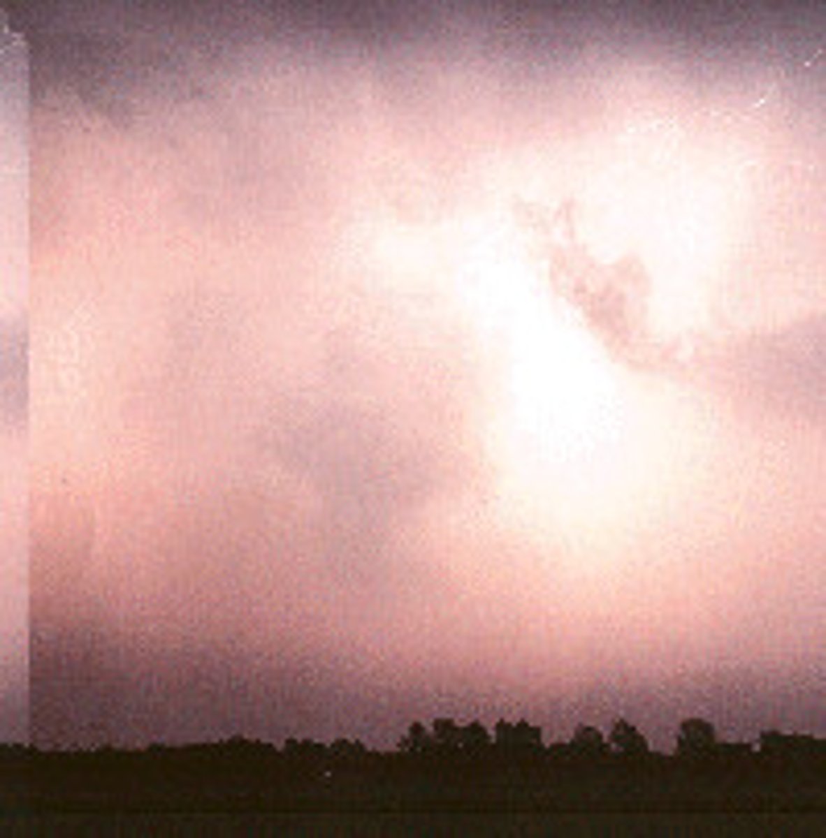 <p>Lightning that occurs within a cloud, and is obscured by other clouds</p><p>It appears as a luminous white sheet</p>