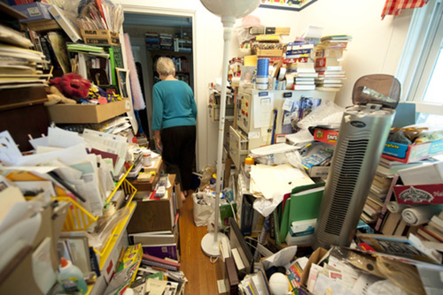 <p>a persistent difficulty discarding possessions even if they have no clear value</p>