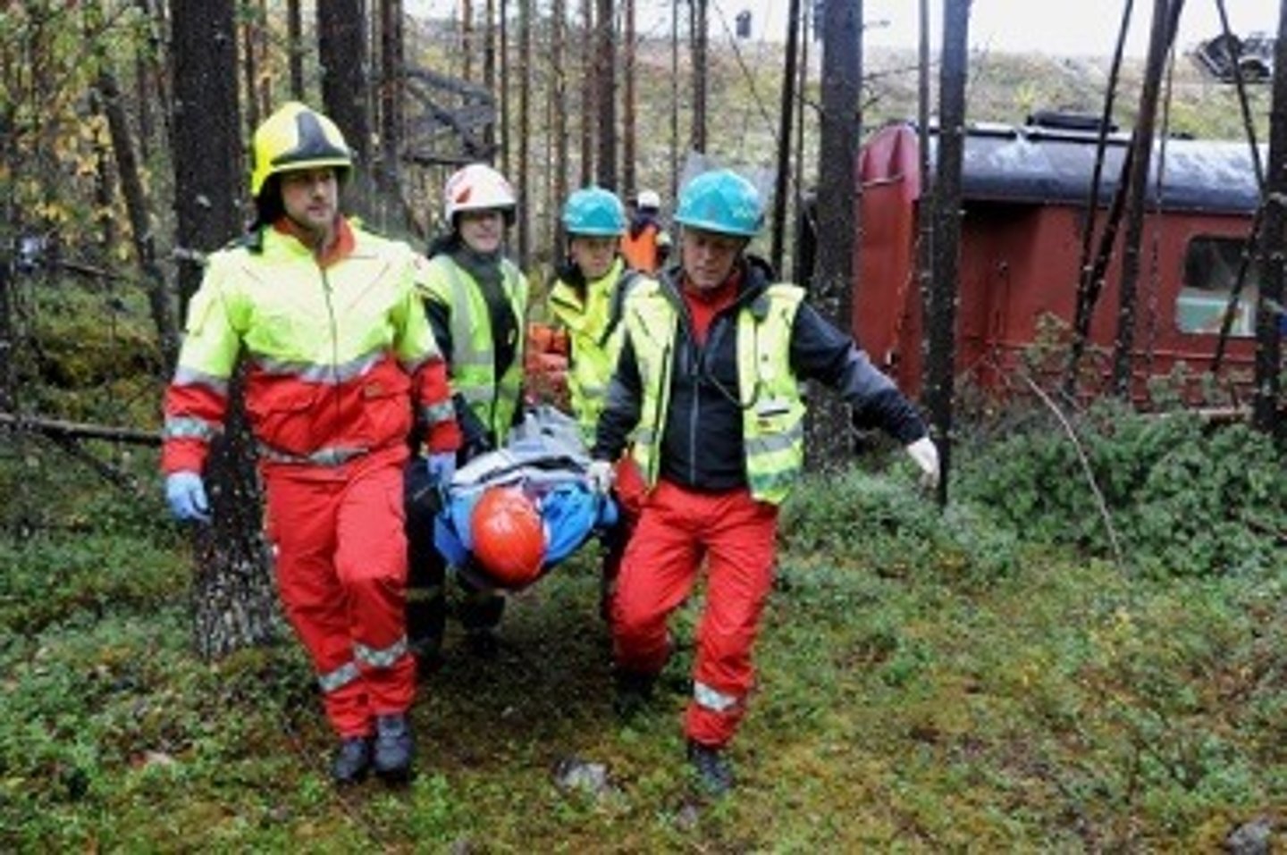 <p>mang tính cứu rỗi</p>