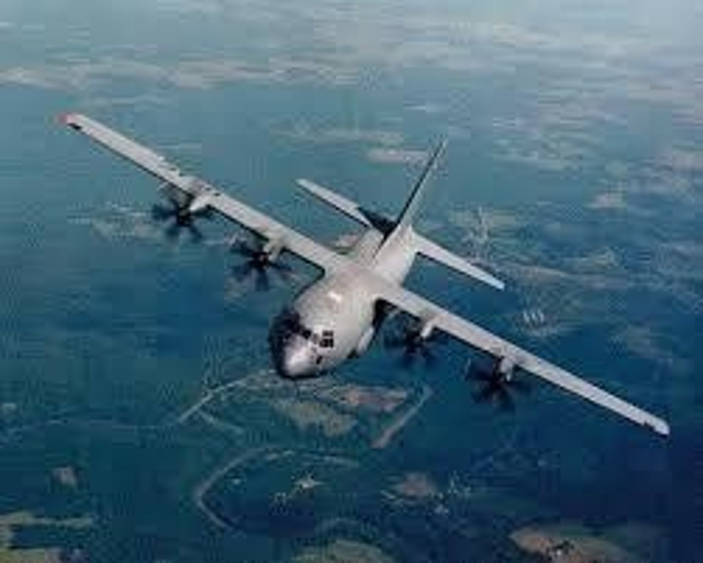 <p>4 prop engines, Global airlift</p>