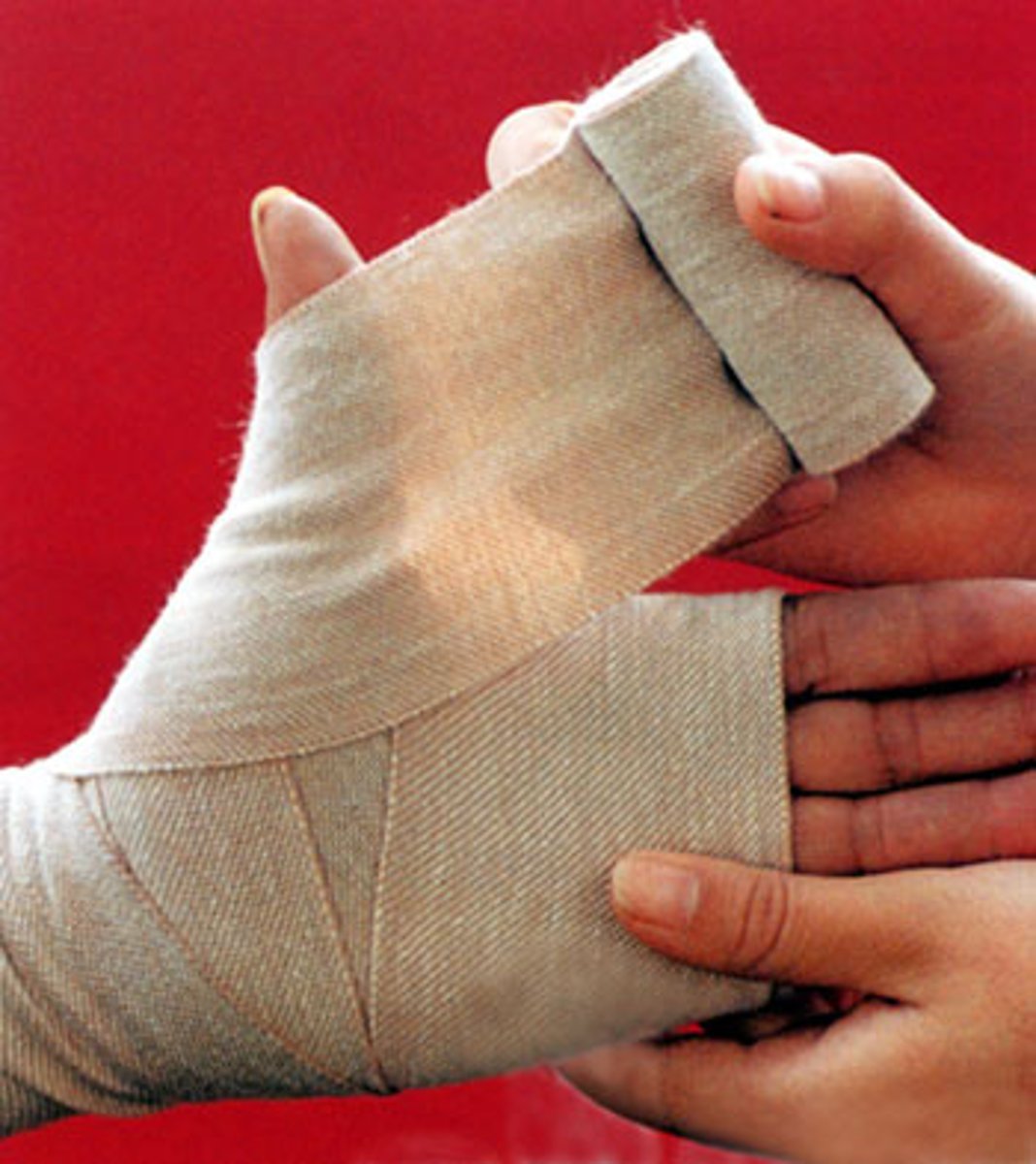 <p>to bandage</p>