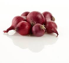 <p>Onions Pearl red</p>