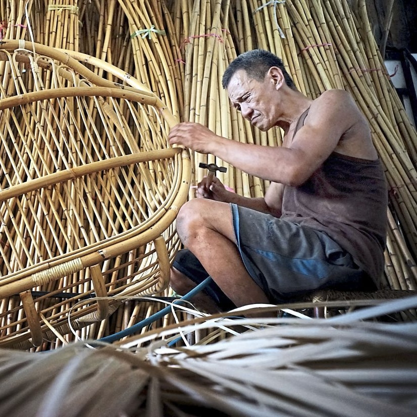 <p>Quel est le nom de l’artisanat qui consiste à tresser des fibres végétales pour fabriquer des paniers ou autres objets ?</p>