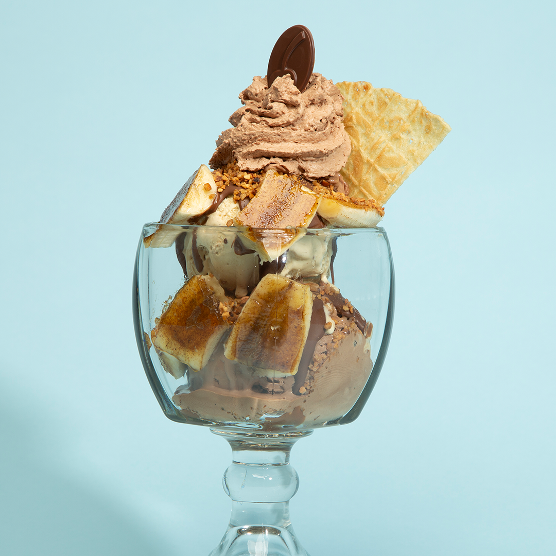 <p></p><ul><li><p>Dulce and Banana</p></li></ul><ul><li><p>Roche ice cream</p></li><li><p>Bruleed banana</p></li><li><p>Nutella</p></li><li><p>Pralines</p></li><li><p>Chocolate whip cream</p></li></ul><p></p>