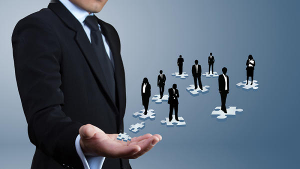 <p>(n) <span>someone in a high </span>position<span>, </span>especially<span> in </span>business<span>, who makes </span>decisions<span> and puts them into </span>action</p>