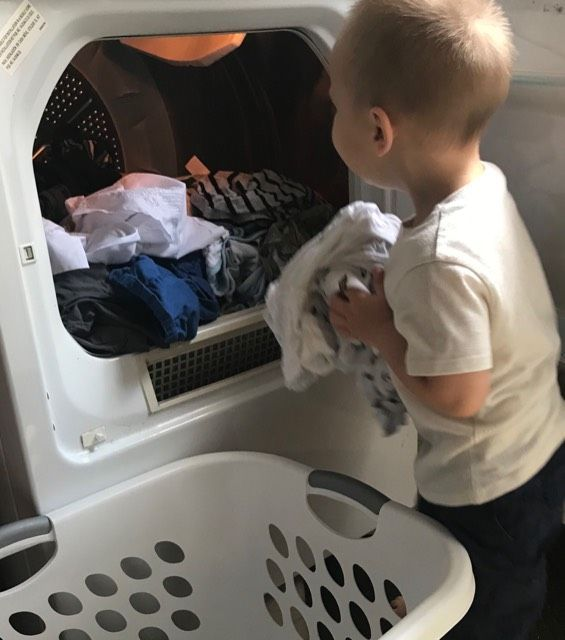 <p>do the laundry</p>