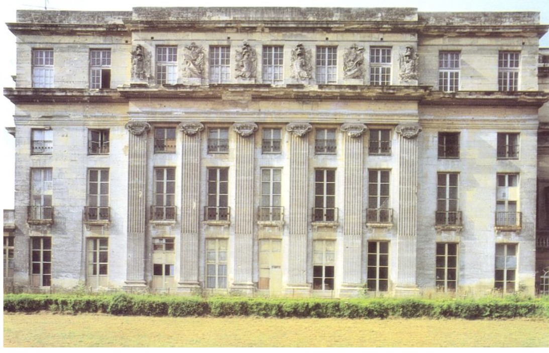 <p>Chateau de bénouville (1770)</p><p>NEO-CLASSICISME</p>