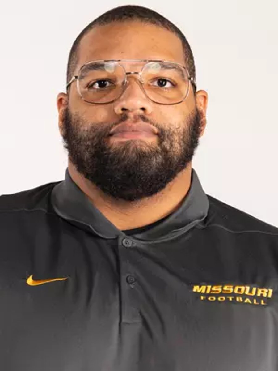 <p>equipment manager</p>