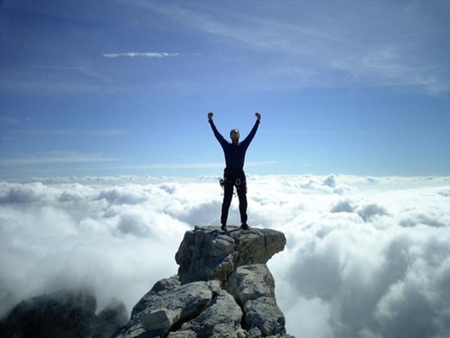 <p>(v) to overcome, rise above</p>
