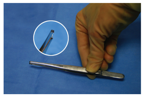 <p>Nickname: Mouse tooth, toothed pickups, thumb pickups, pickups with teeth</p><p>Use: Grasps and approximates tissue for skin suturing</p><p>Features: Serrated handle with 1×2 small teeth</p>