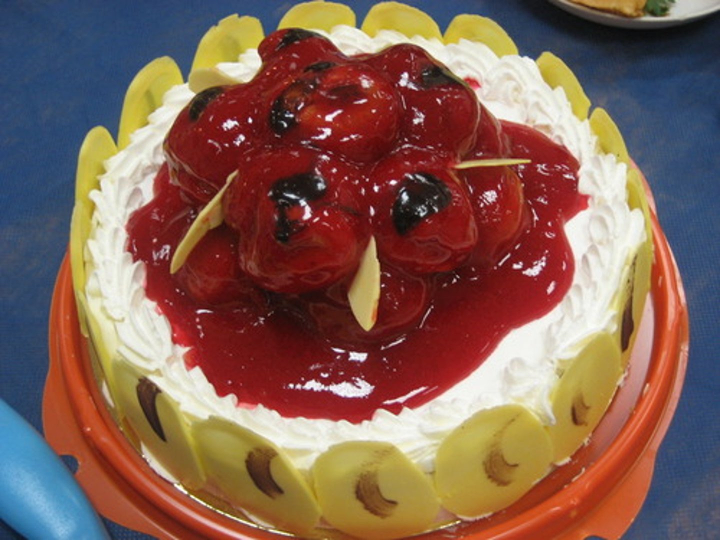 <p>CAKE</p>