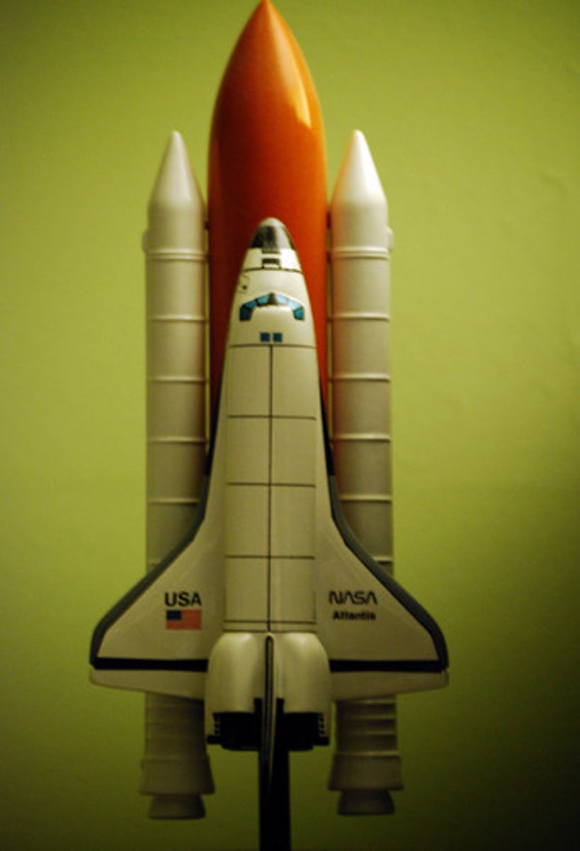 <p>đi ra (đón)</p>