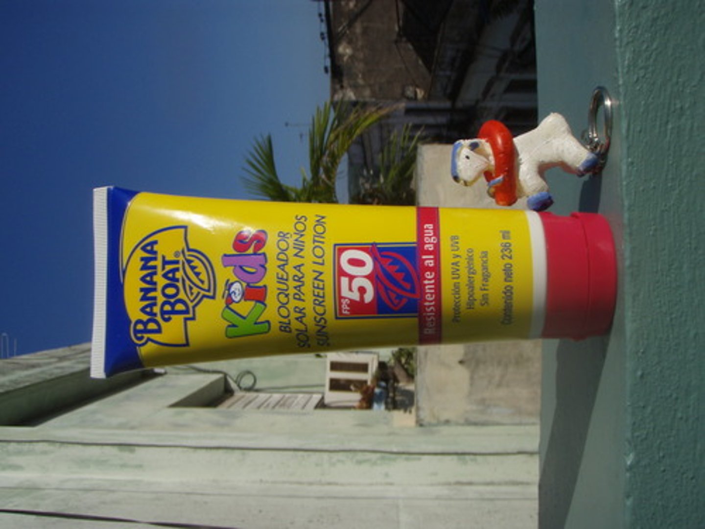<p>sunscreen</p>