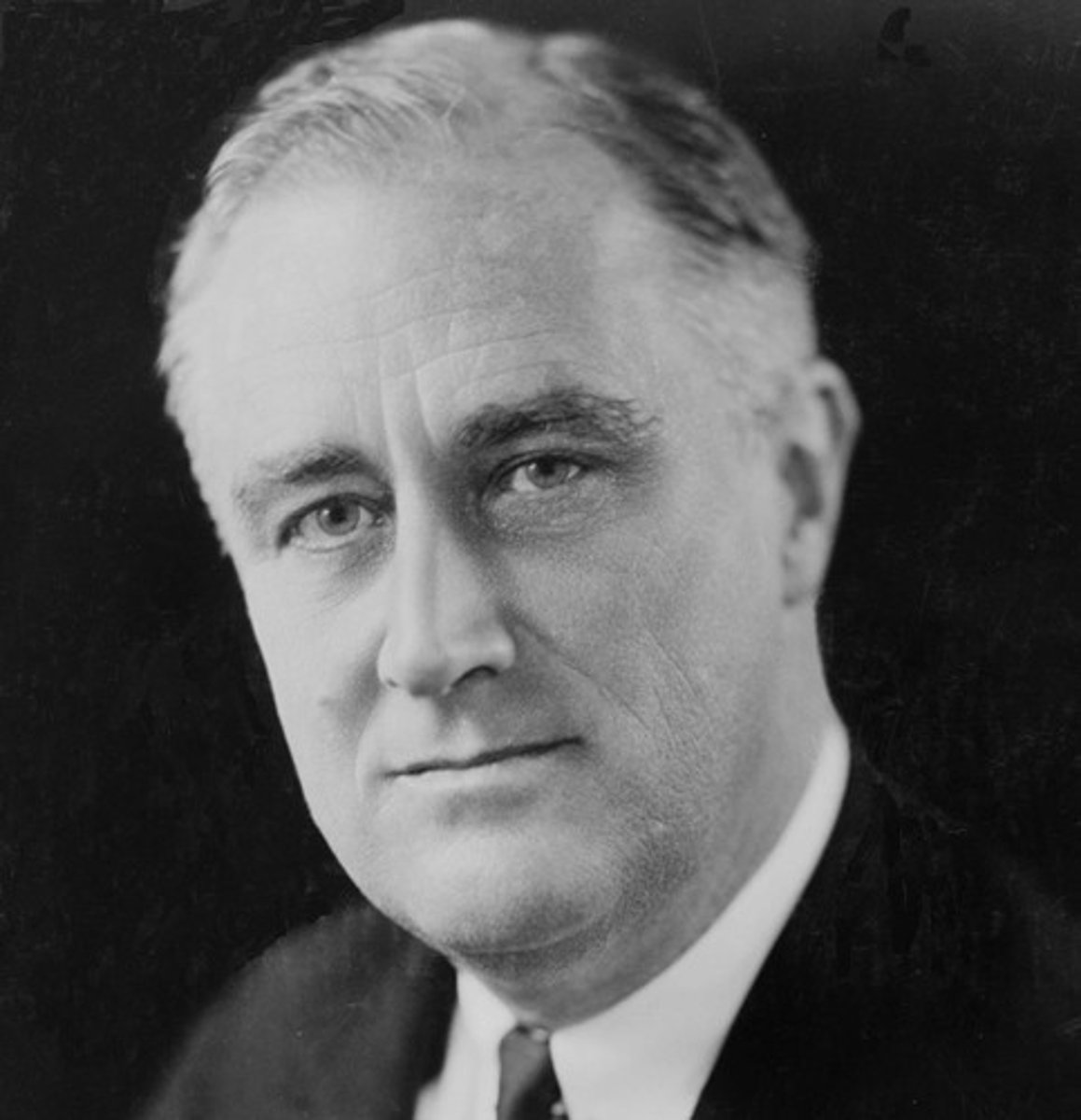 <p>(32) 1933-1945</p><p>He led the nation during the Great Depression of the 1930s and to victory in World War II (1941-1945). He also greatly expanded the size and role of the federal government through his New Deal social programs. He is the only President elected four times.</p>
