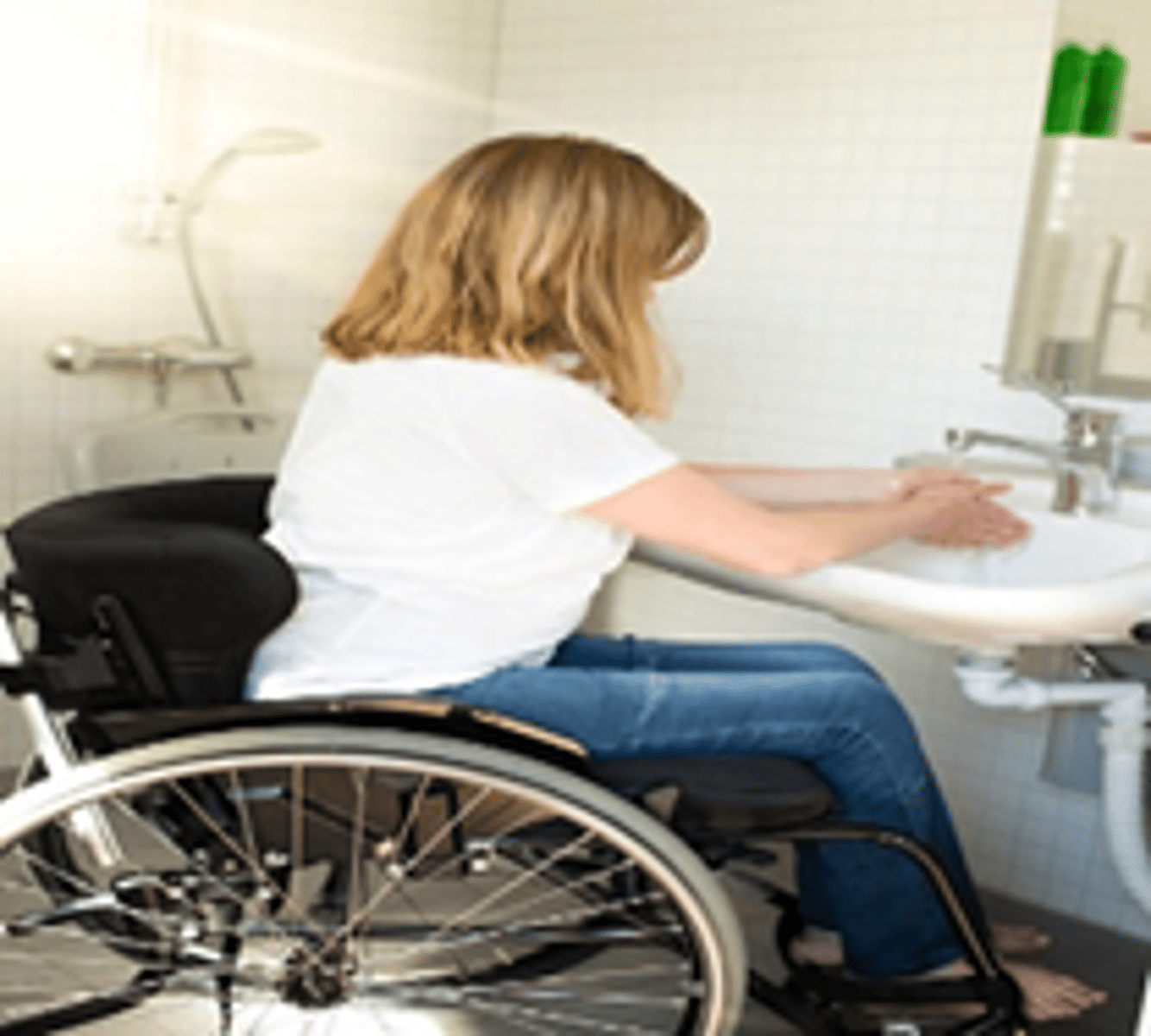 <p>to wash one's hands</p>