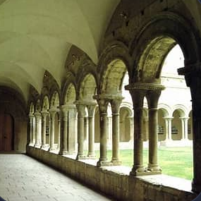 <p>Covered walkway or corridor in monastic settings</p>