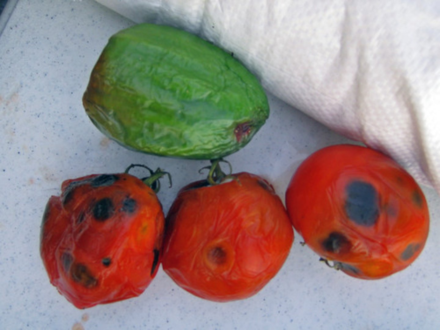 <p>непродаваемый</p>