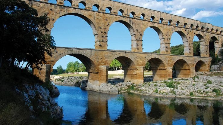 <p>Roman aqueduct</p>