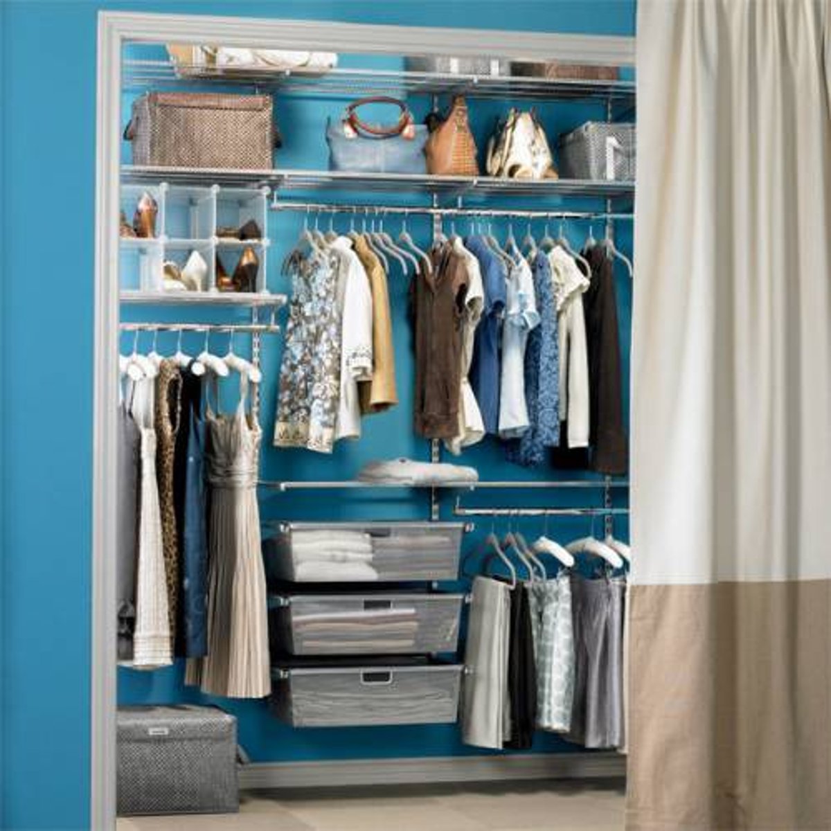 <p>to organize</p>