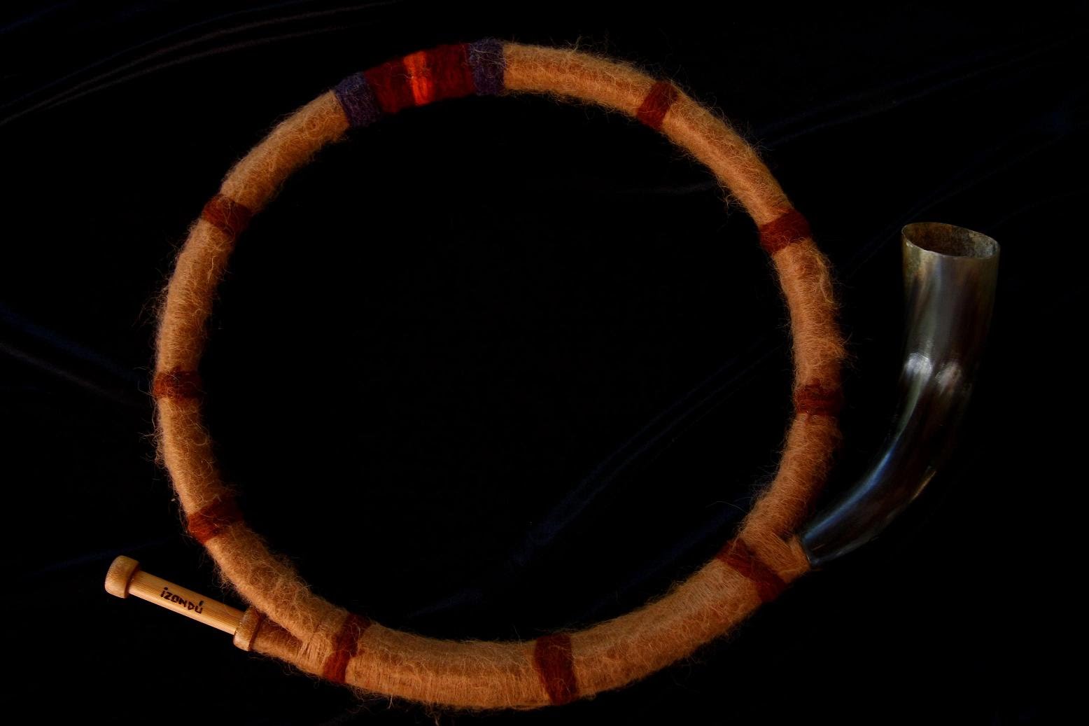 <p>Distorted guitar, rapped lyrics, Trutruka horn</p>