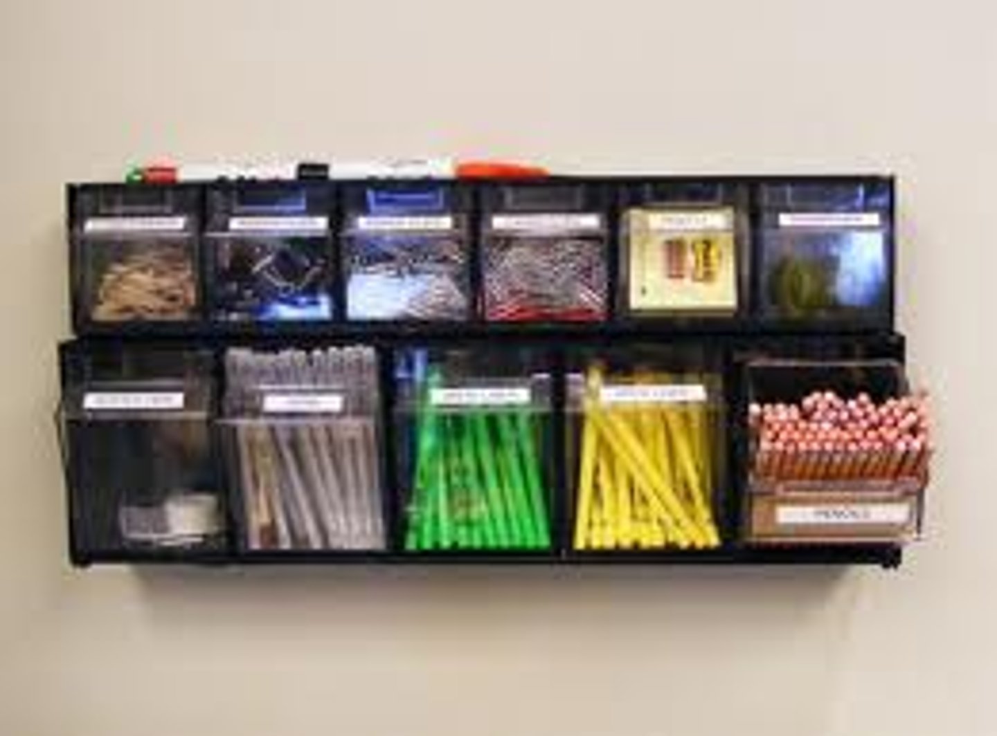 <p>neat, organized</p>