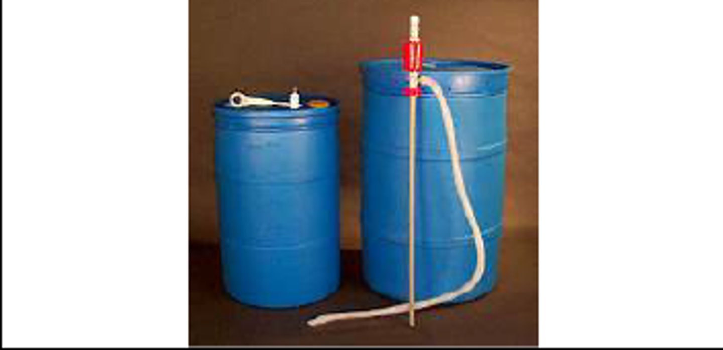 <p>Stores bleach</p>
