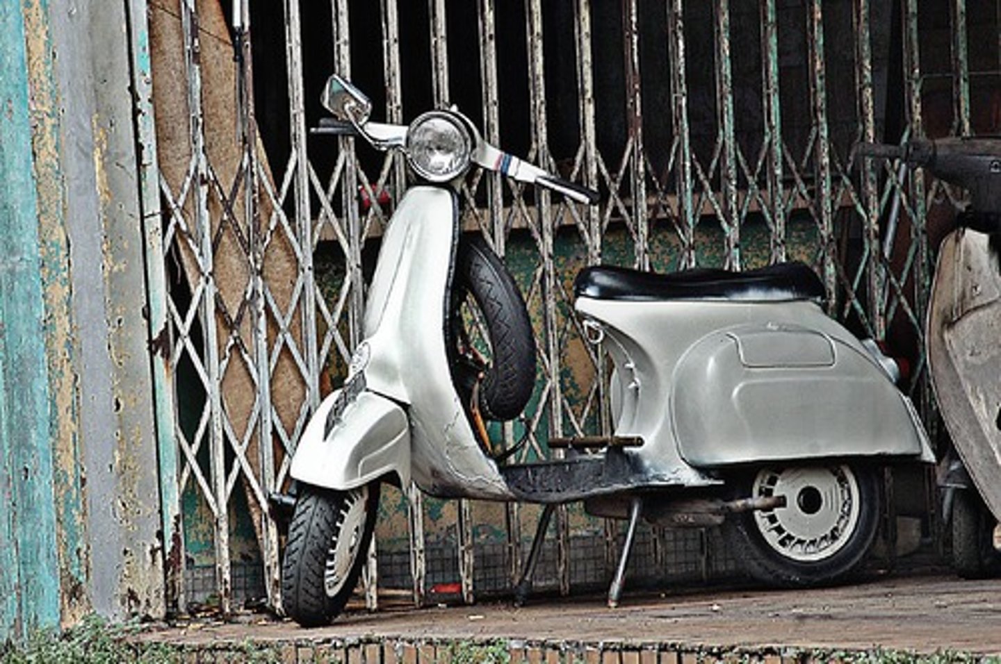 <p>scooter</p>
