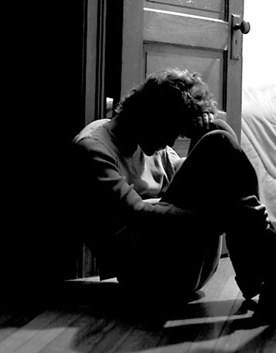 <p>to be depressed</p>