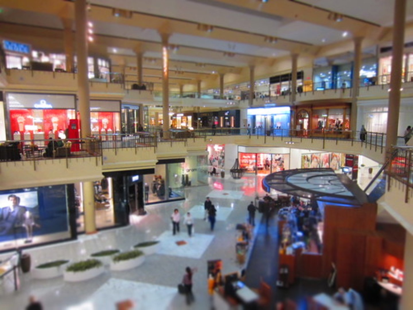 <p>mall</p>