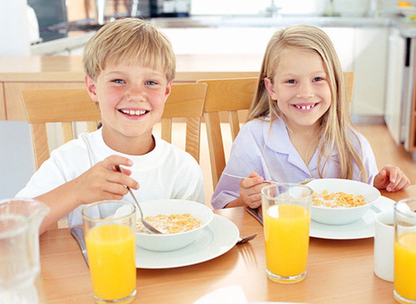 <p>breakfast</p><p>(chī zǎo fàn)</p>