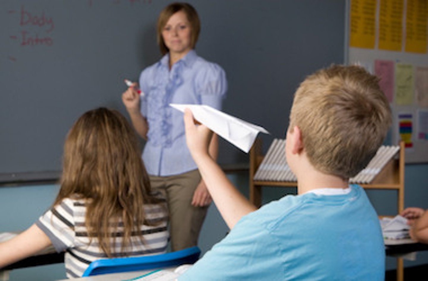 <p>(n) sự gián đoạn</p>