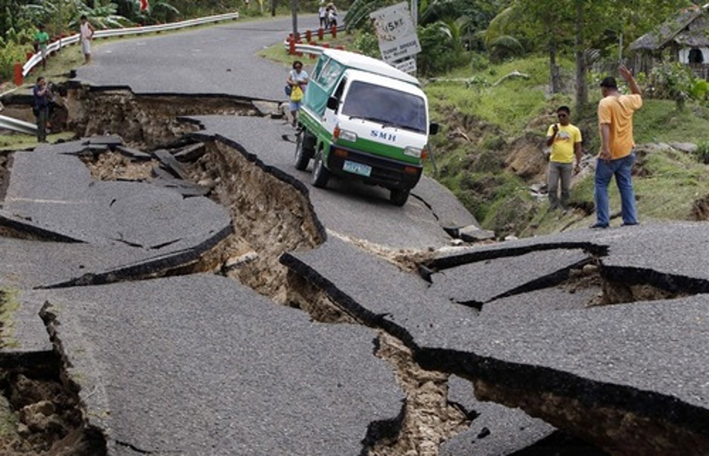 <p>A shaking or sliding of the ground. It is caused by the sudden movement of masses of rock along a fault or by changes in the size and shape of masses of rock far beneath the earth's surface.</p>