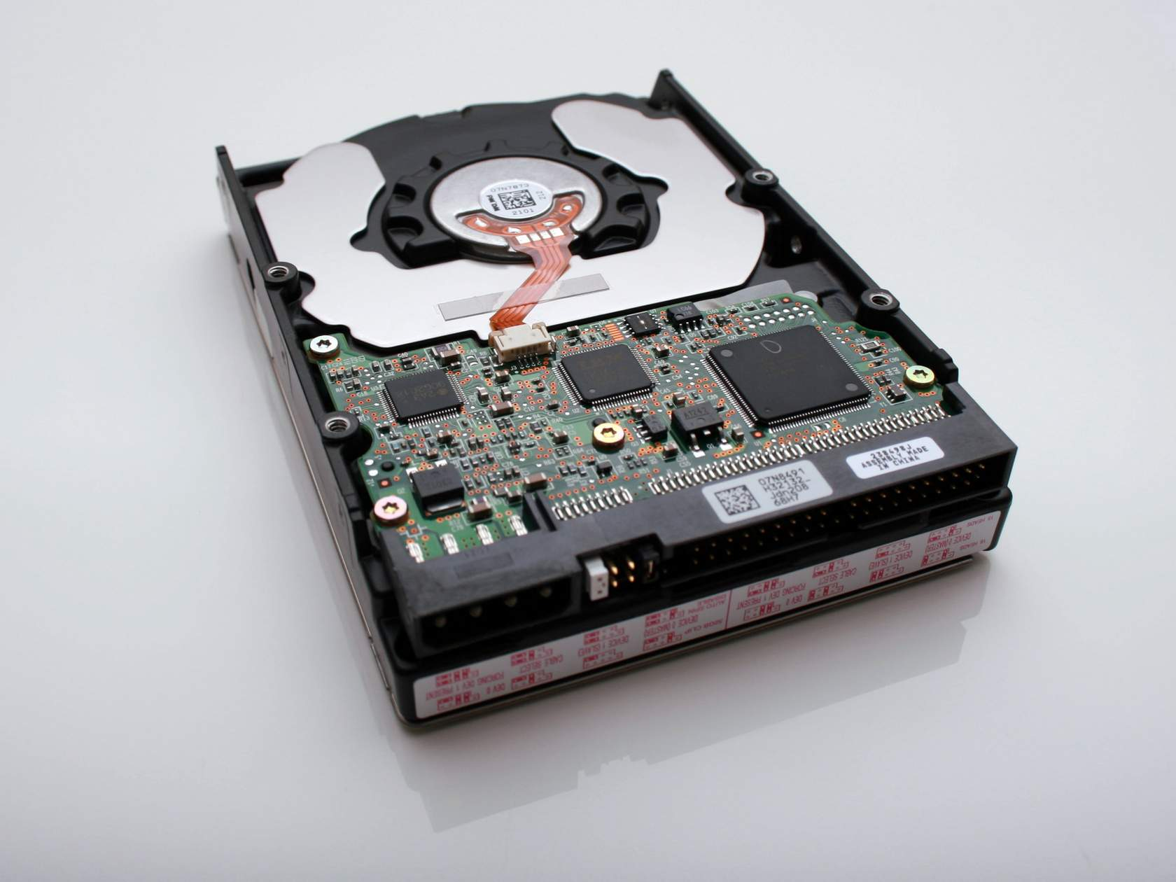 <p>What is a Hard Drive? What does it do?</p>