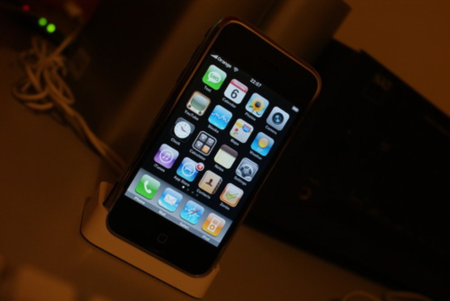 <p>spread of an underlying principle even though a characteristic itself apparently fails to diffuse; create change to original (ex. Apple phones)</p>