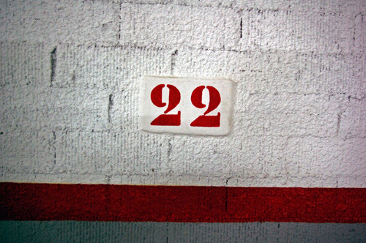 <p>veintidós</p>