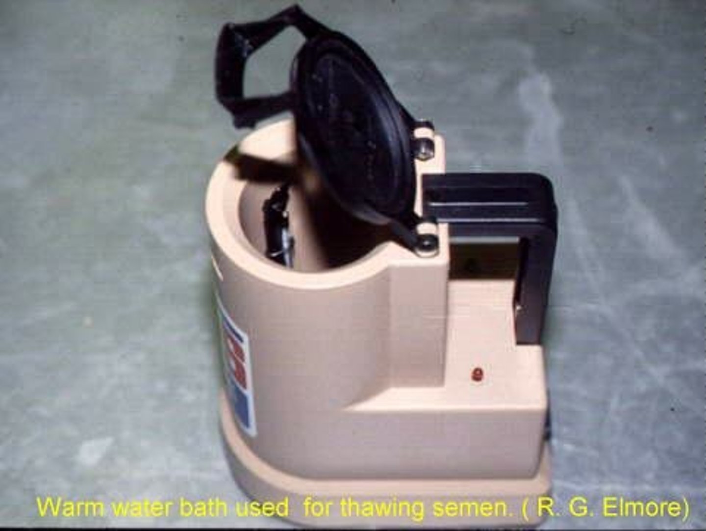 <p>32°C to 35°C (approximately 95°F) for 45 to 60 seconds.</p>