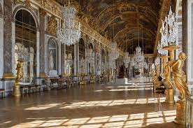 <p>Hall of Mirrors </p>