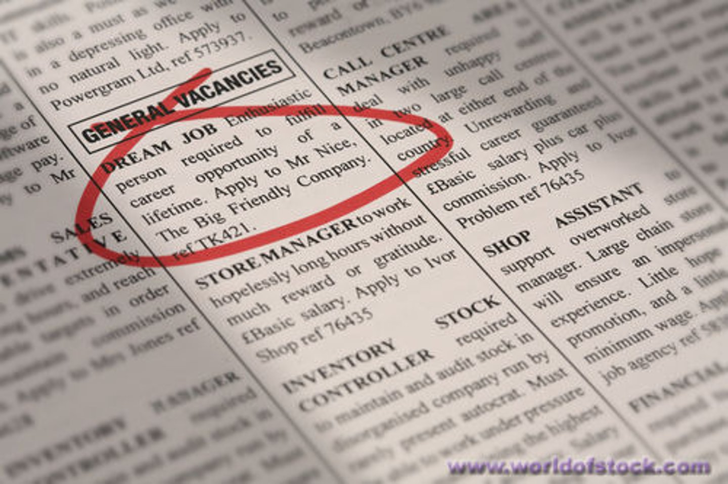 <p>подавач оголошення</p>