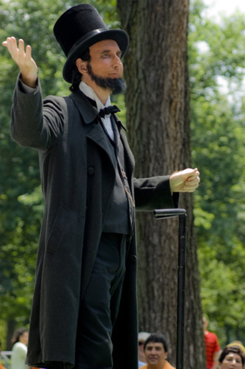 <p>lương thiện, trung thực, chân thật</p>