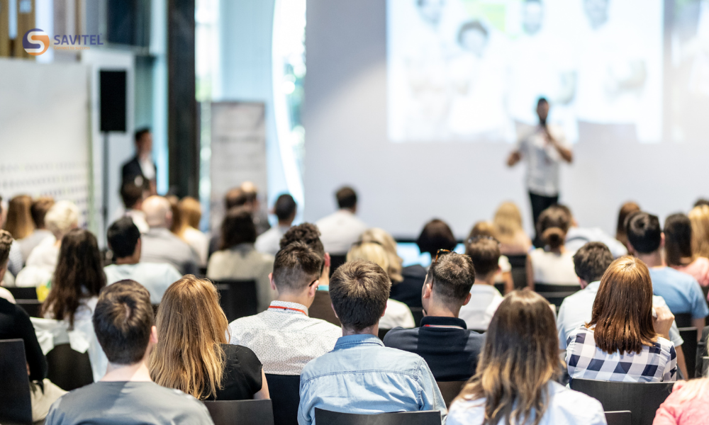 <p><span>a class at uni when a small group of students/teachers discuss or study a particular topic</span><br><span>dicussion/conference/meeting</span></p>