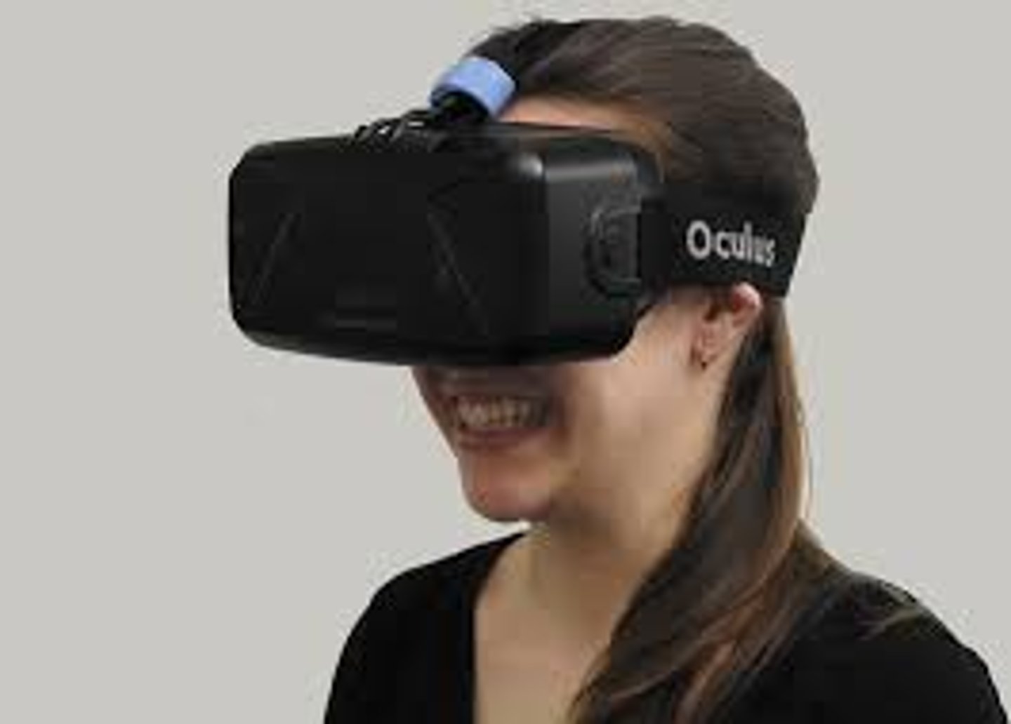 <p>kính thực tế ảo</p><p>virtual reality headset</p>